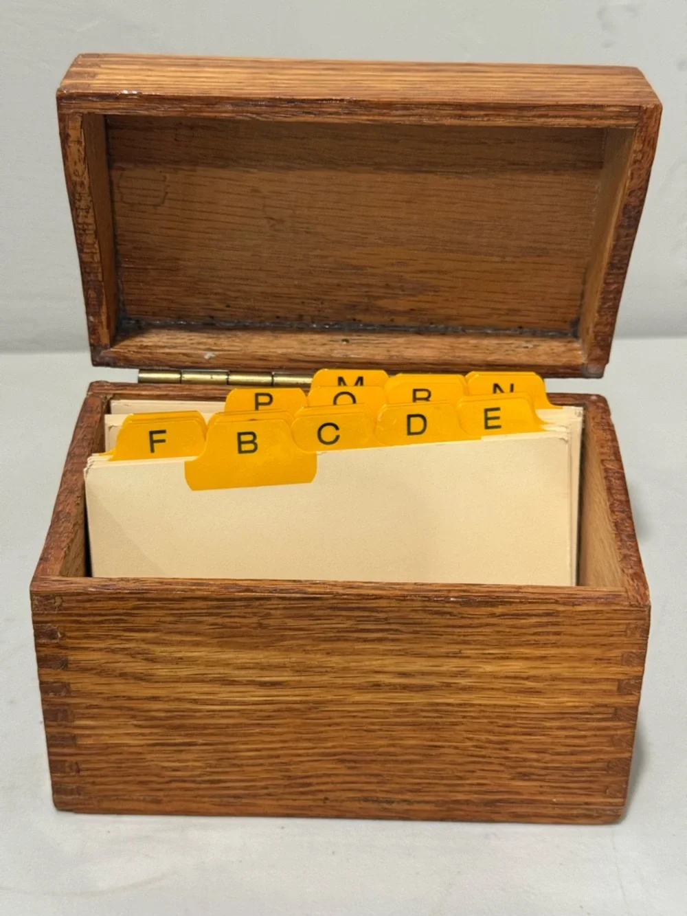 Vintage‎ Lacquered Oak Dovetailed Index Card File Box Recipe Wood Brass Hinges